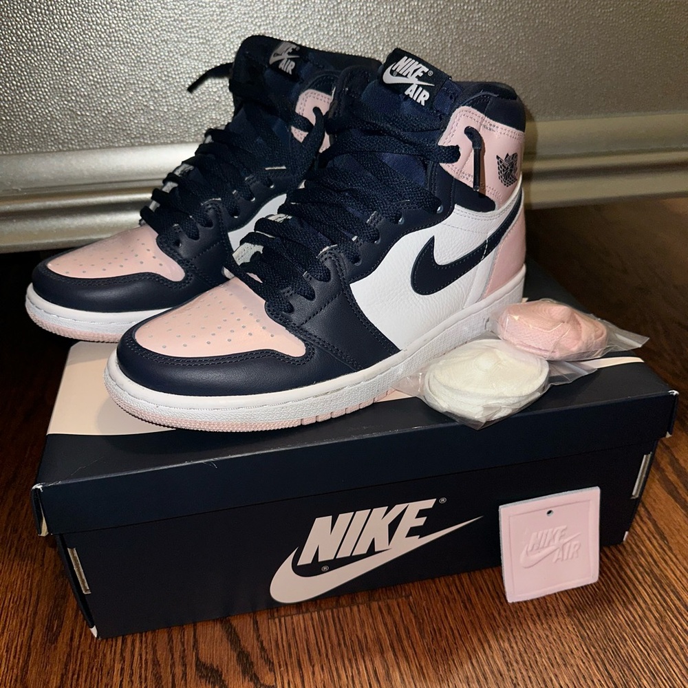 Air Jordan 1 Retro High OG size 8 womens